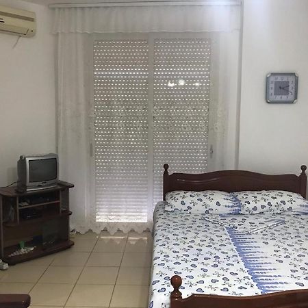 Geni Apartment Дуррес Экстерьер фото