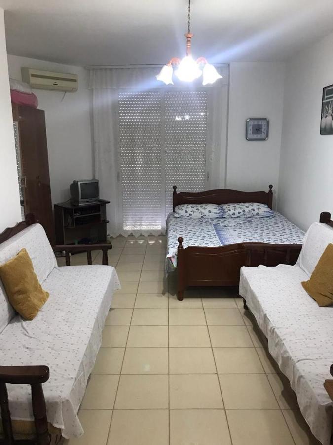Geni Apartment Дуррес Экстерьер фото